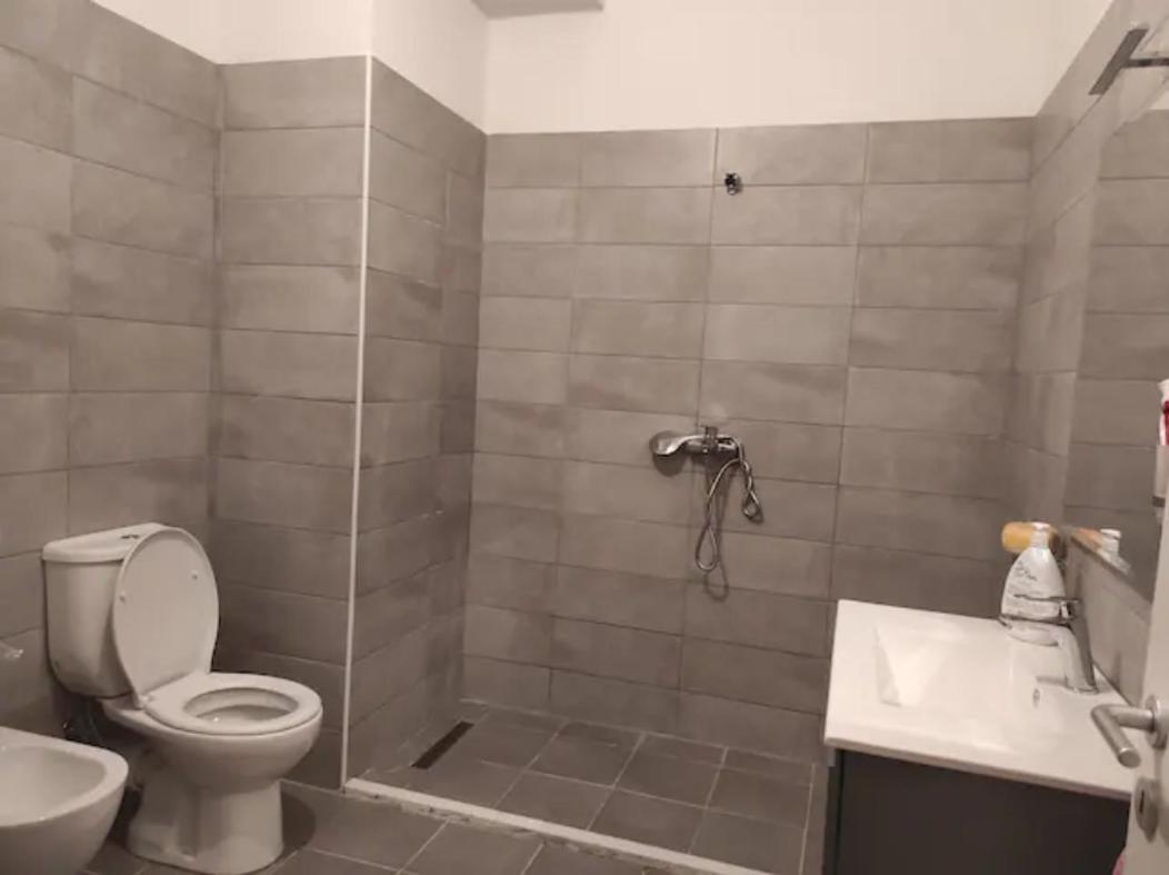 Modern Apartment In Tirana Extérieur photo